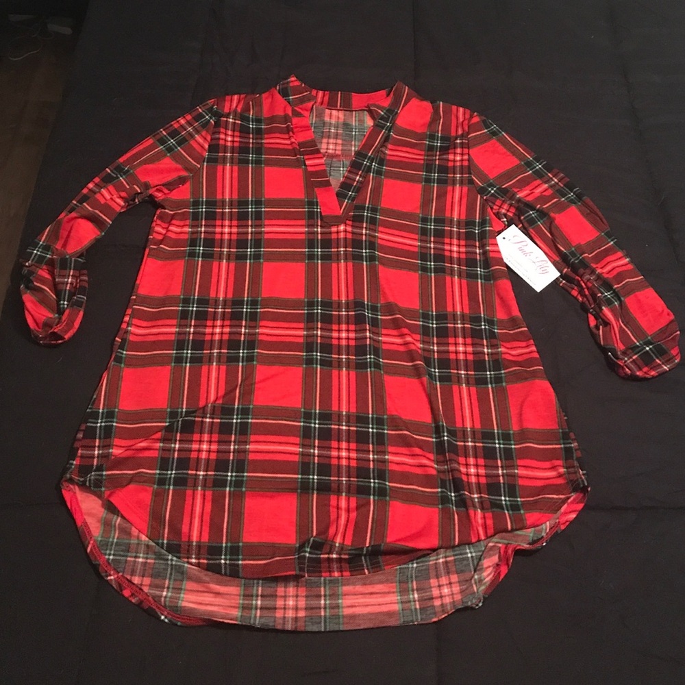 Red Plaid V-Neck Top